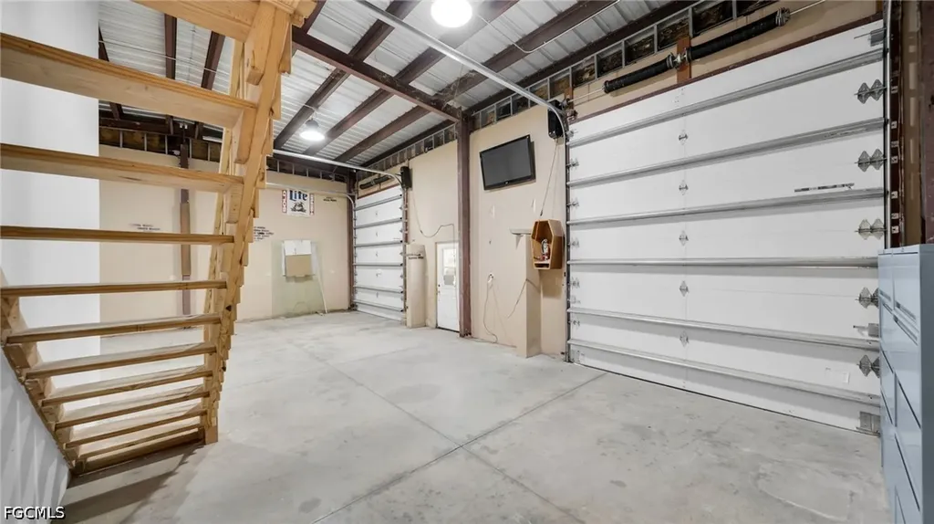 1672 Many Road North Fort Myers FL 33903