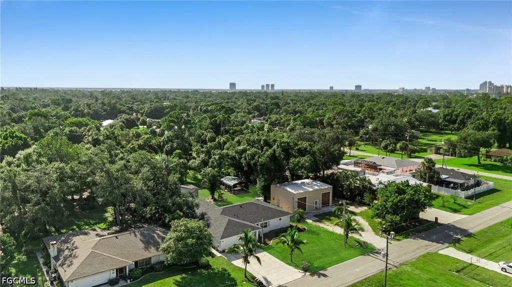 1672 Many Road North Fort Myers FL 33903
