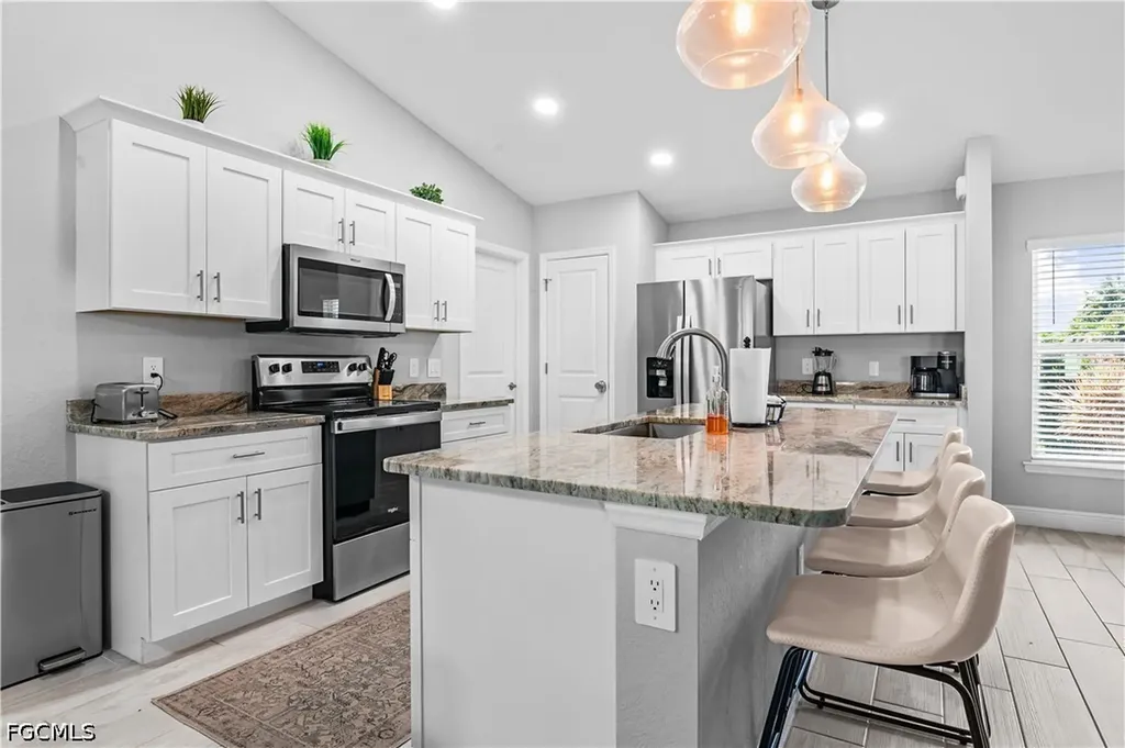 632 NE 2nd Avenue Cape Coral FL 33909