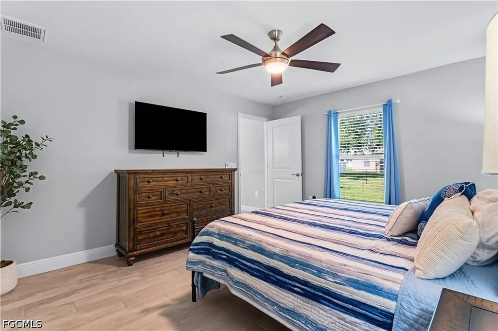 632 NE 2nd Avenue Cape Coral FL 33909