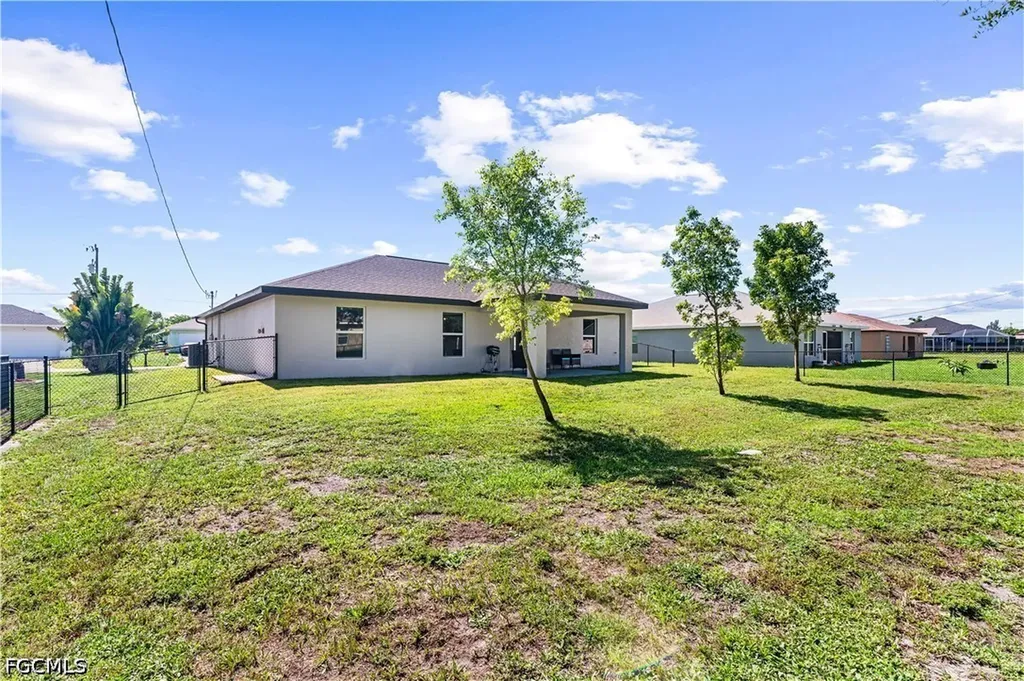 632 NE 2nd Avenue Cape Coral FL 33909