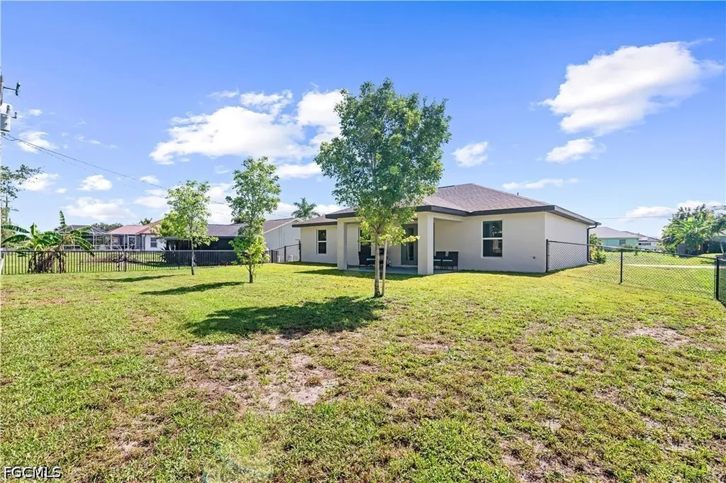 632 NE 2nd Avenue Cape Coral FL 33909