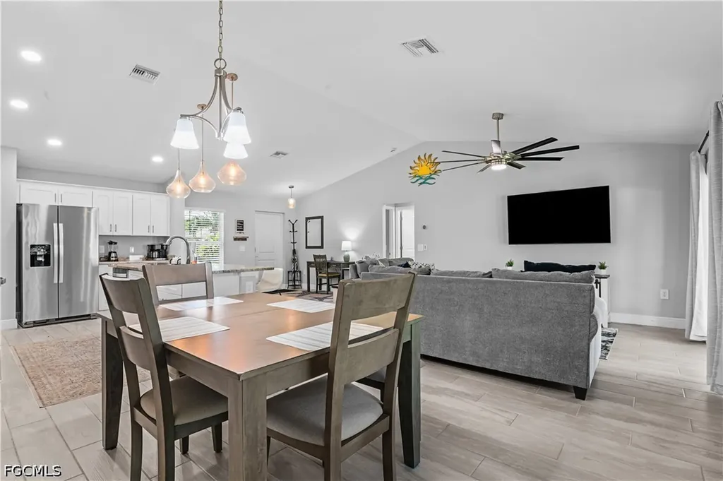 632 NE 2nd Avenue Cape Coral FL 33909
