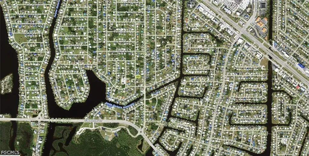 225 Seminole Boulevard NW Port Charlotte FL 33952
