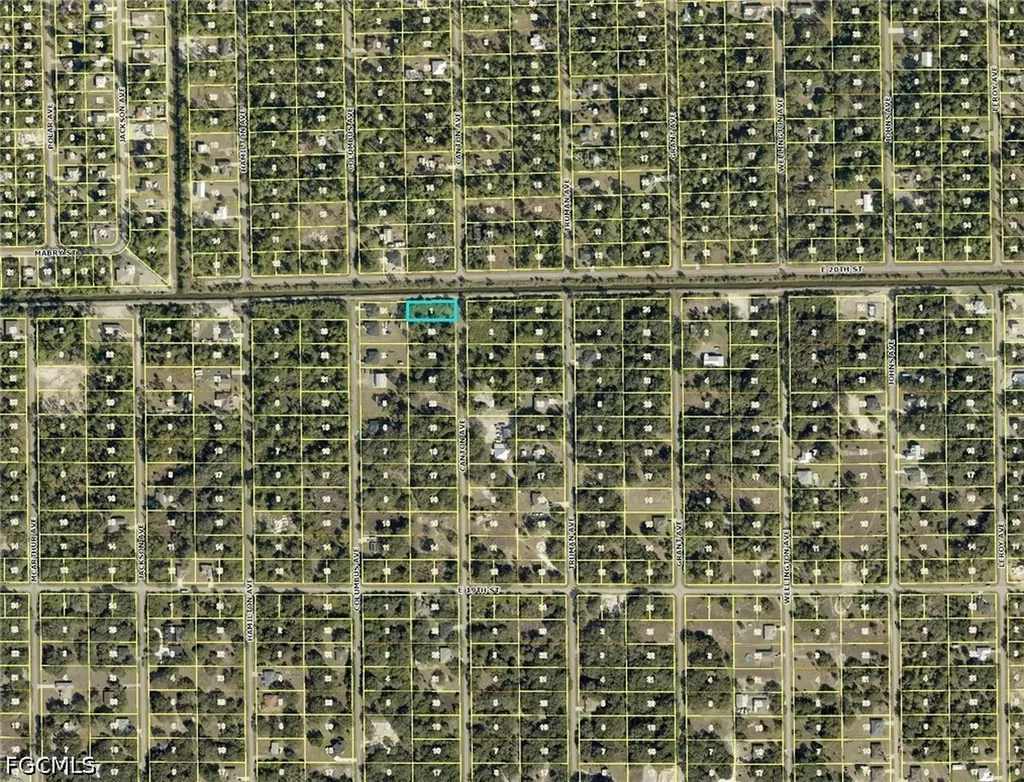 1923 Canton Avenue Lehigh Acres FL 33972