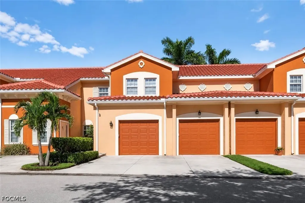 Fort Myers FL, 10046 Via Colomba Circle, Unit 203