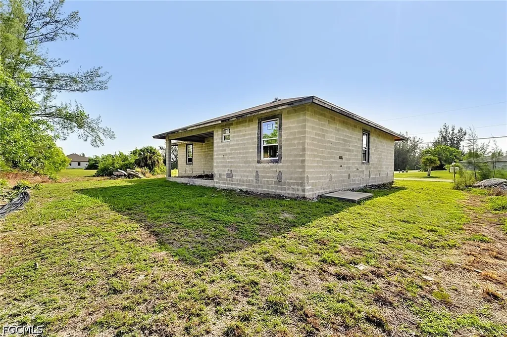 1112 NW 28th Avenue Cape Coral FL 33993