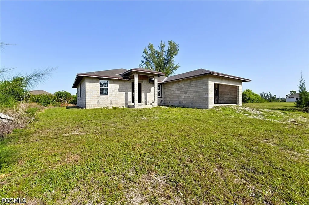 1112 NW 28th Avenue Cape Coral FL 33993