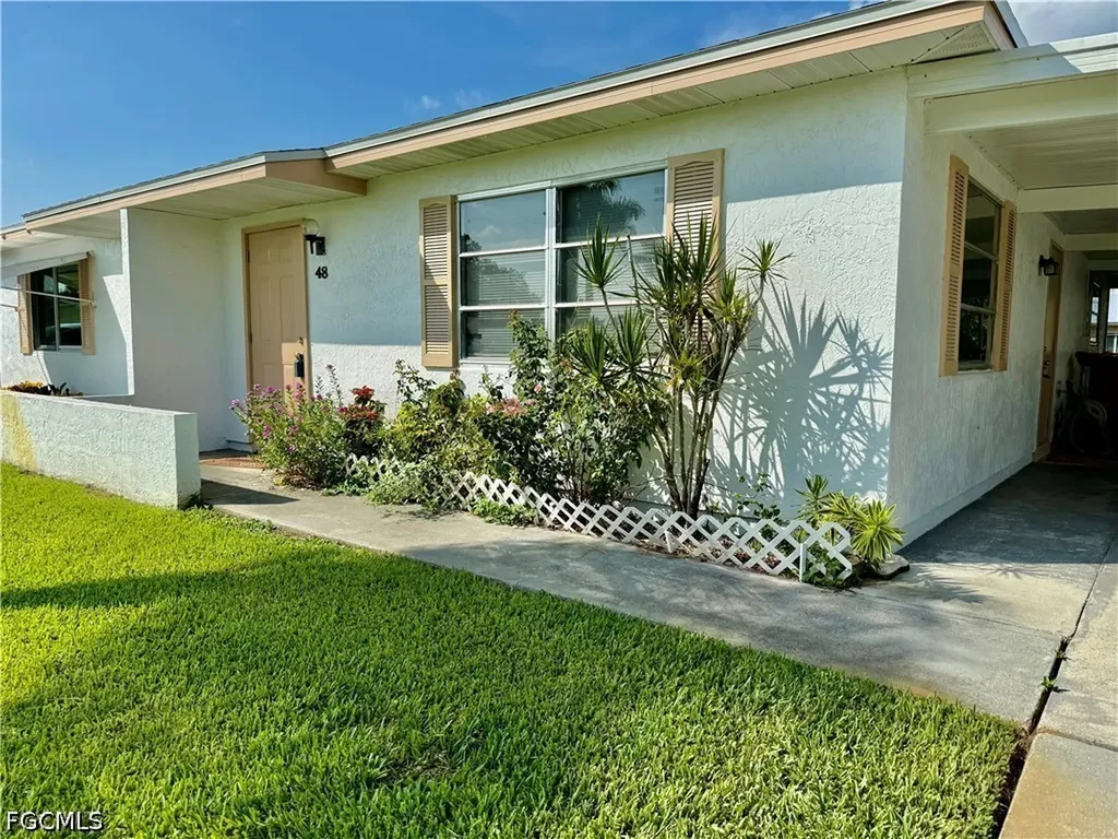 48 Heath Aster Lane Lehigh Acres FL 33936