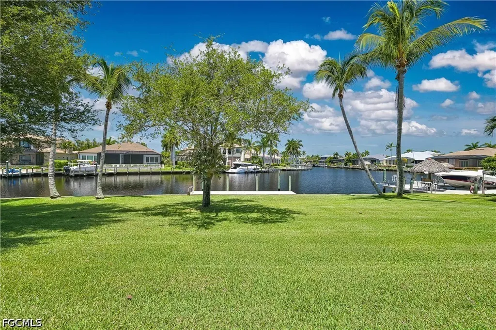 5514 Merlyn Lane Cape Coral FL 33914
