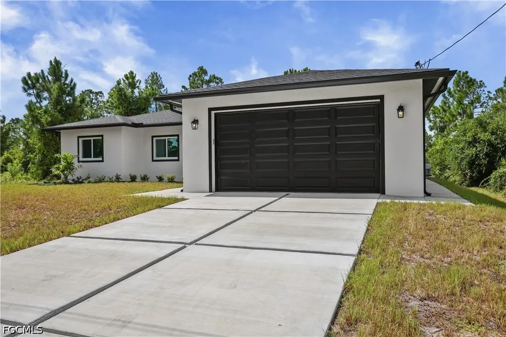 1142 Dutchess Street E Lehigh Acres FL 33974