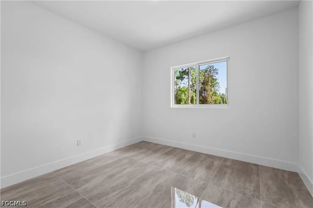1142 Dutchess Street E Lehigh Acres FL 33974