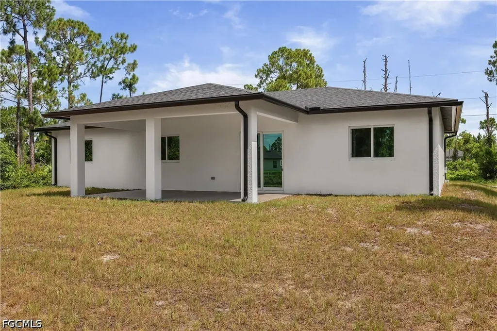1142 Dutchess Street E Lehigh Acres FL 33974