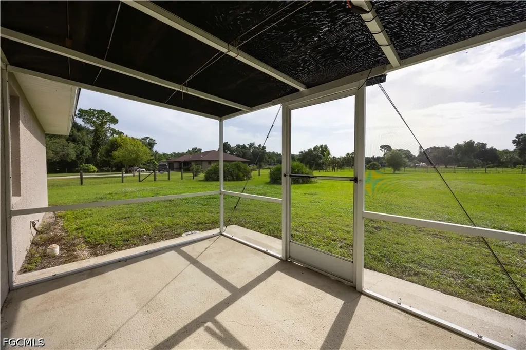 21680 N River Road Alva FL 33920