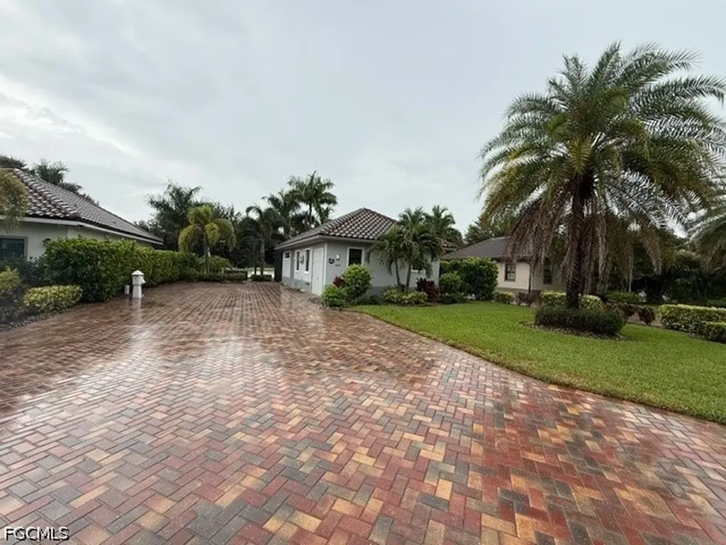 13607 Golden Palms Circle Fort Myers FL 33913