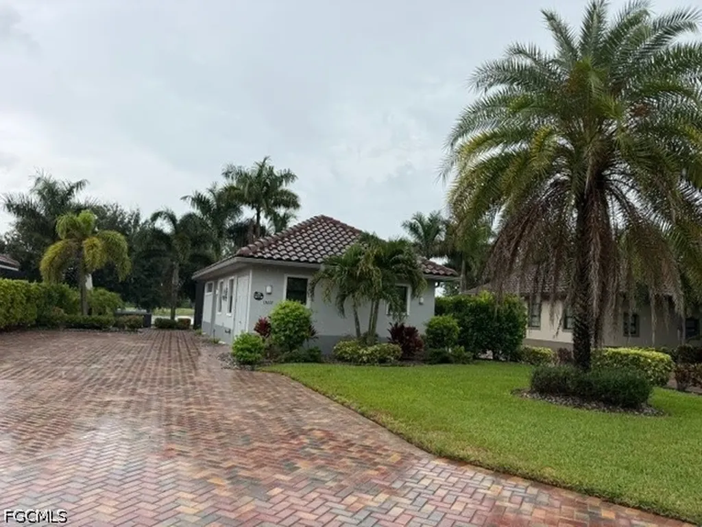 13607 Golden Palms Circle Fort Myers FL 33913