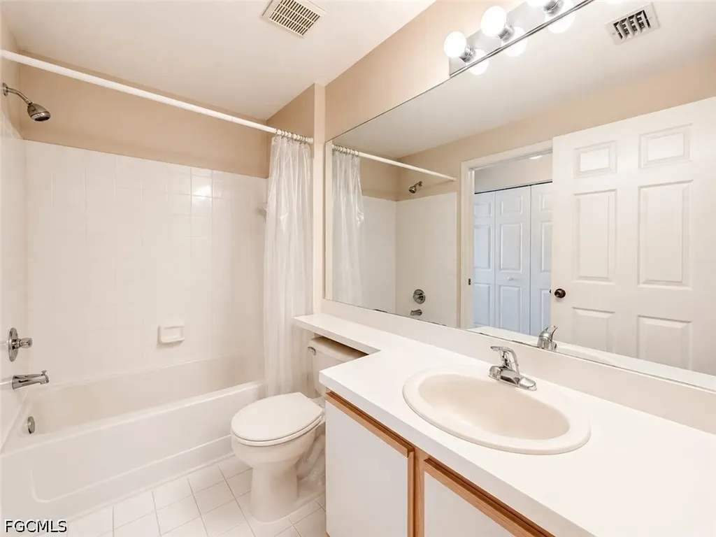 6490 Aragon Way Fort Myers FL 33966
