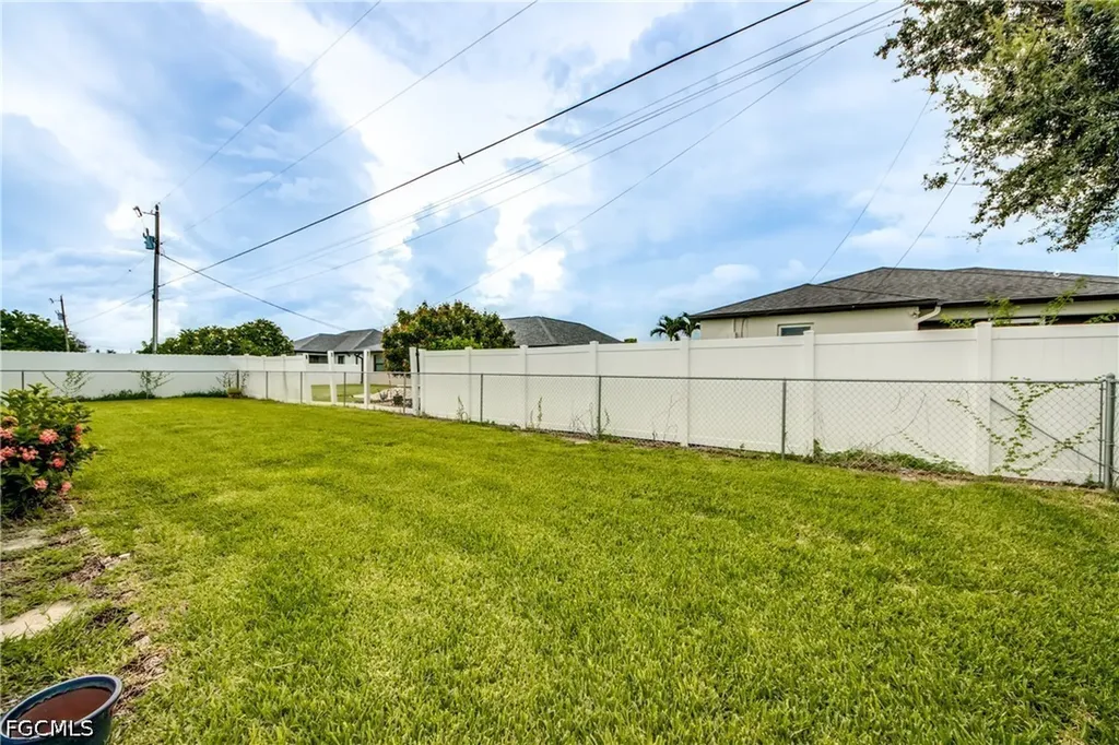 1324 Gleason Parkway Cape Coral FL 33914