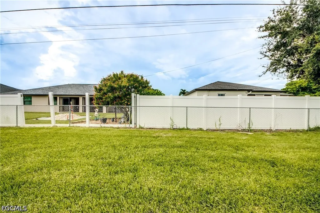 1324 Gleason Parkway Cape Coral FL 33914