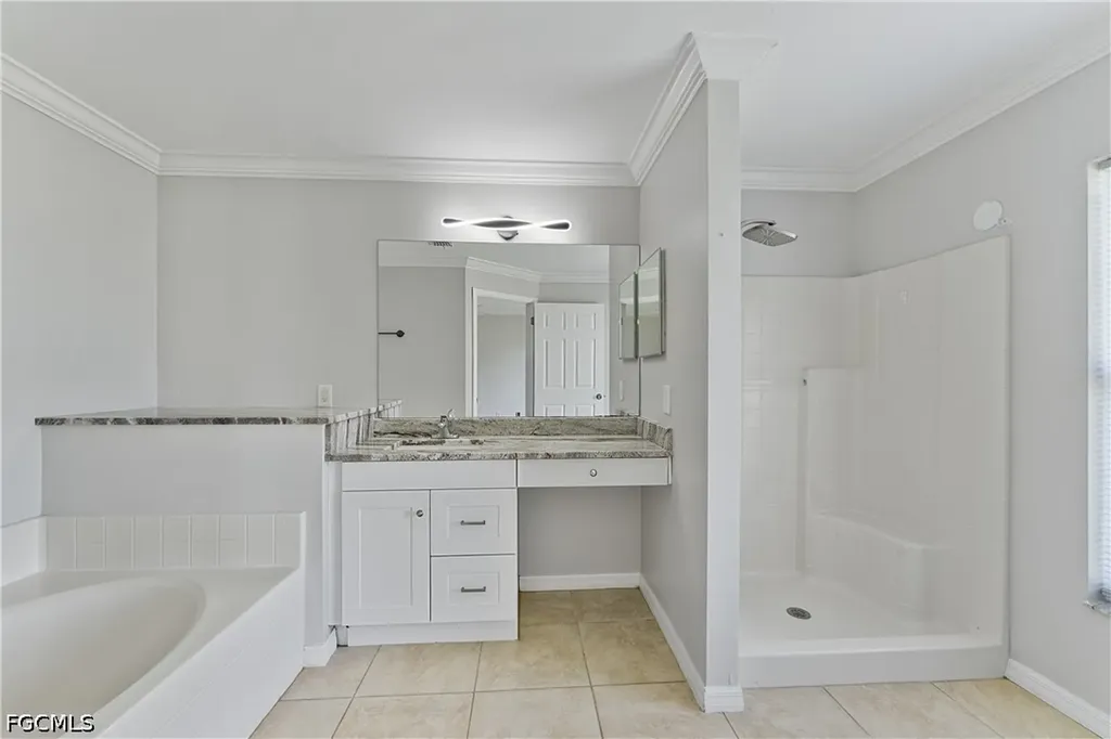 1240 NW 22nd Place Cape Coral FL 33993