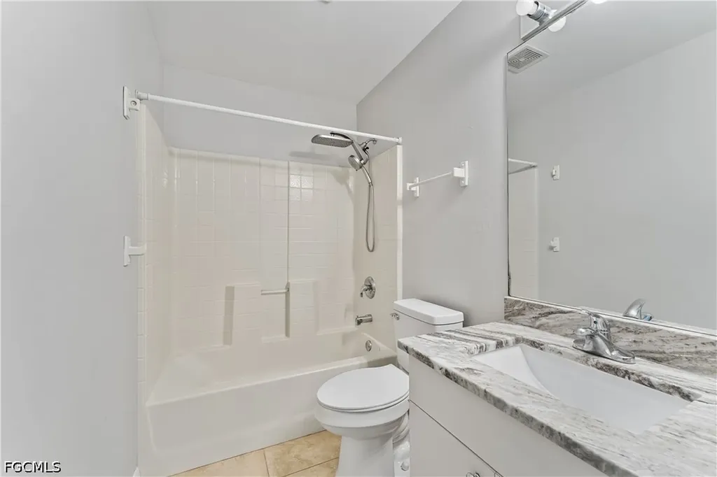 1240 NW 22nd Place Cape Coral FL 33993