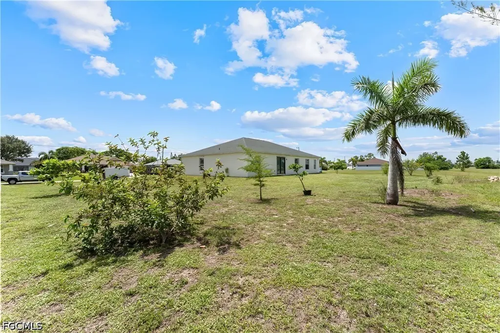 1240 NW 22nd Place Cape Coral FL 33993