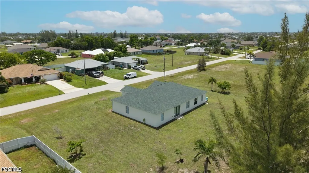 1240 NW 22nd Place Cape Coral FL 33993