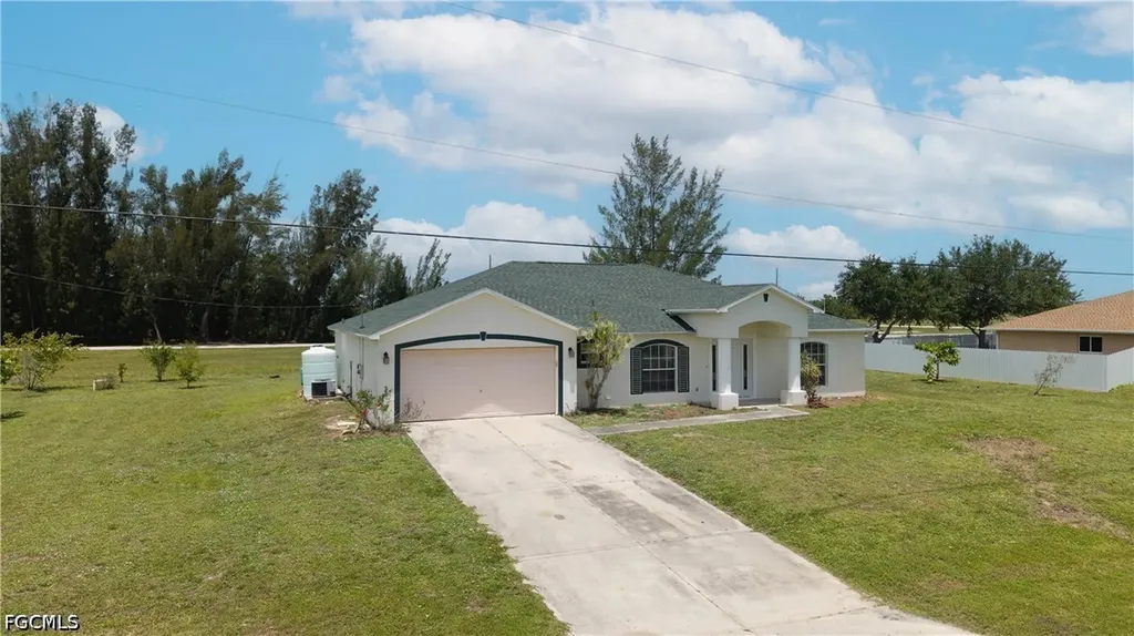 1240 NW 22nd Place Cape Coral FL 33993
