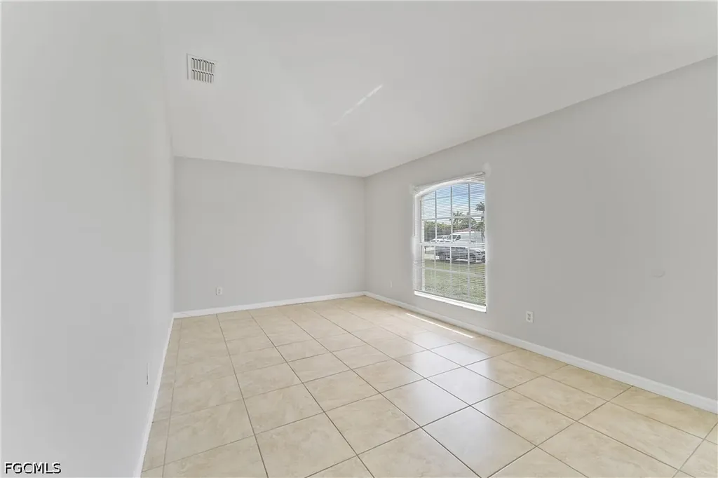 1240 NW 22nd Place Cape Coral FL 33993