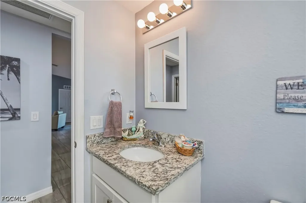 7081 Brazil Circle Labelle FL 33935