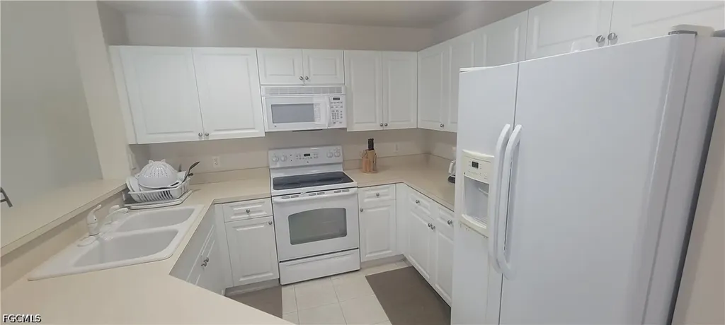 3961 Pomodoro Circle Cape Coral FL 33909