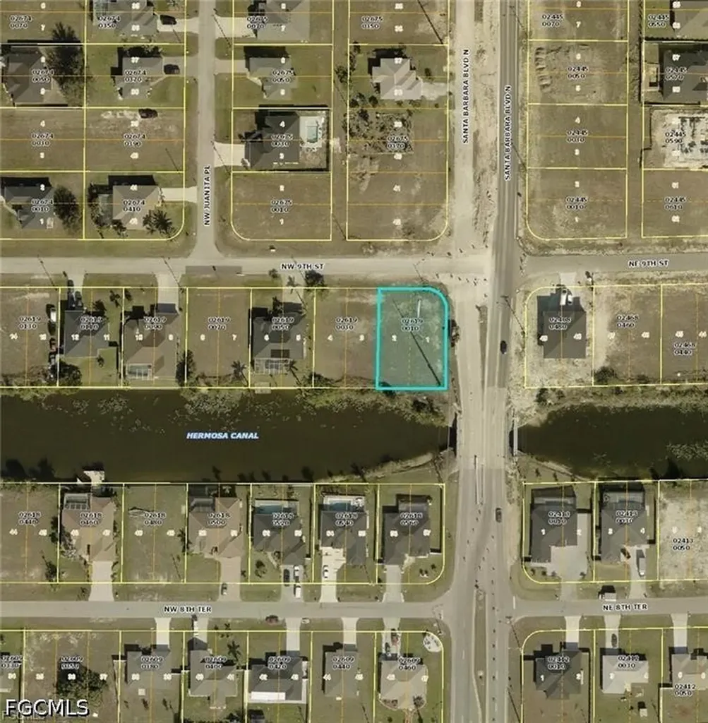 2 NW 9th Street Cape Coral FL 33993