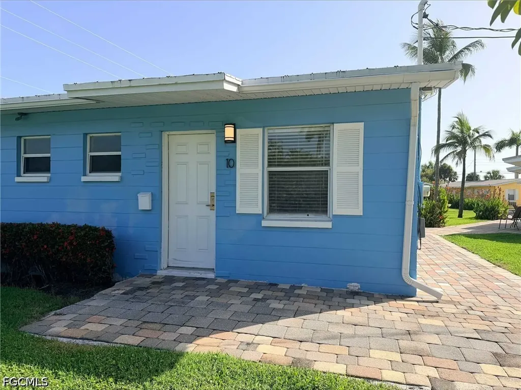 14621 Mcgregor Boulevard Fort Myers FL 33908