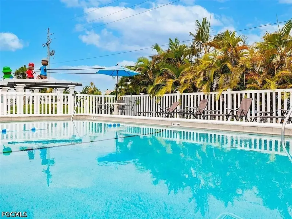 14621 Mcgregor Boulevard Fort Myers FL 33908