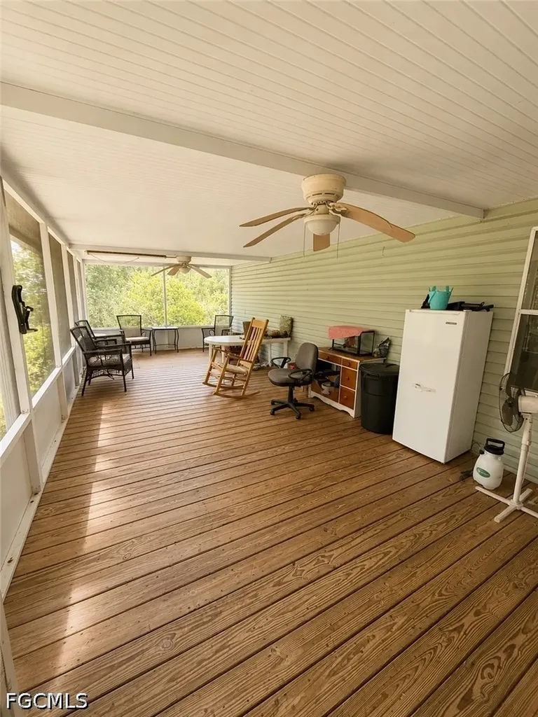 19450 Donna Drive North Fort Myers FL 33917
