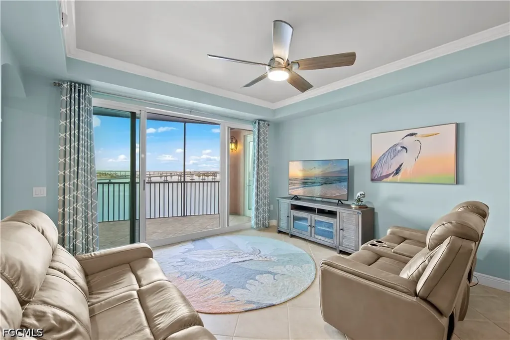 2745 1st Street Fort Myers FL 33916