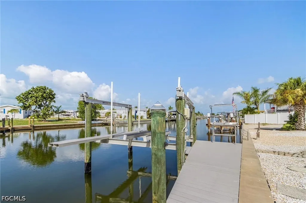 3653 Dewberry Lane St. James City FL 33956
