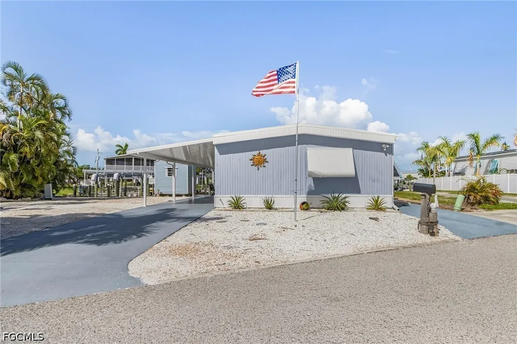 3653 Dewberry Lane St. James City FL 33956