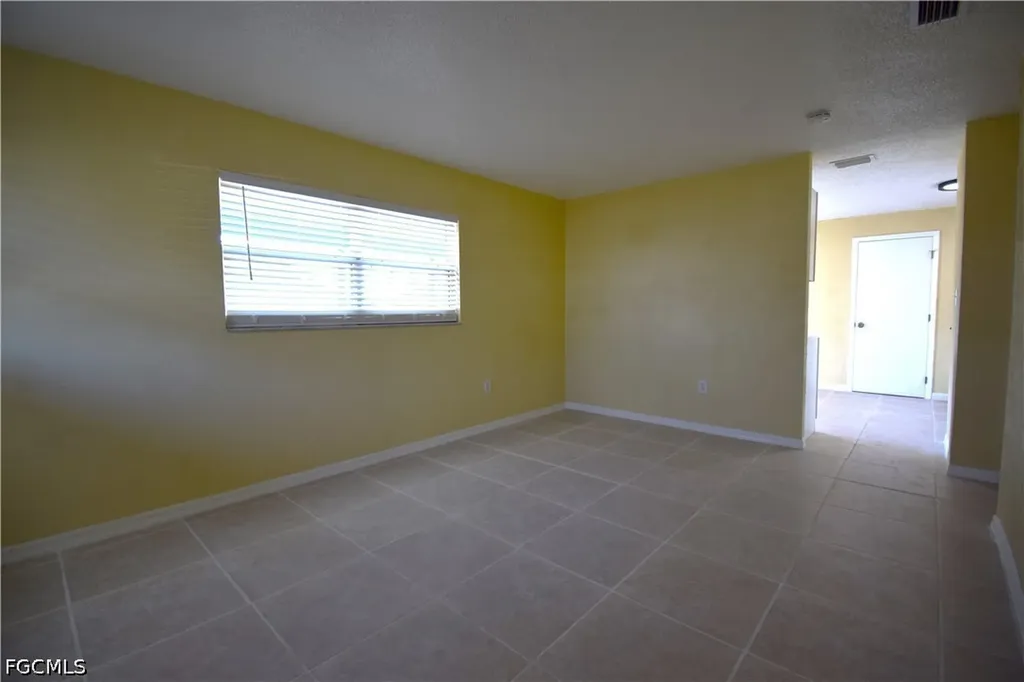 7 W Clermont Court Fort Myers FL 33916