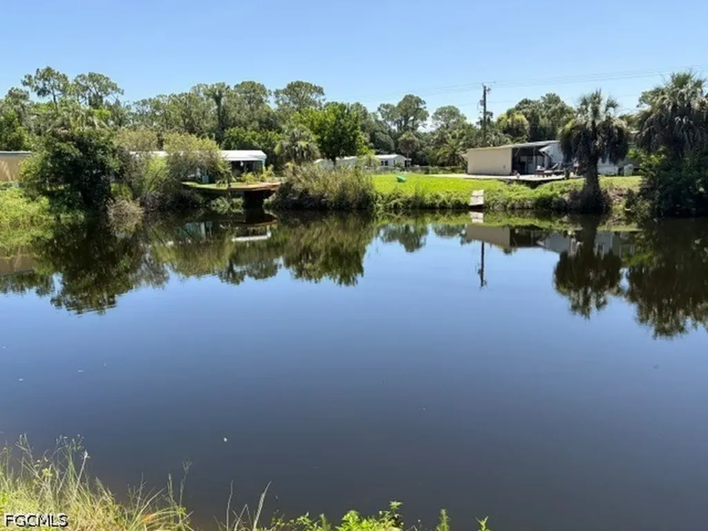 7604 Pierre Circle North Fort Myers FL 33917
