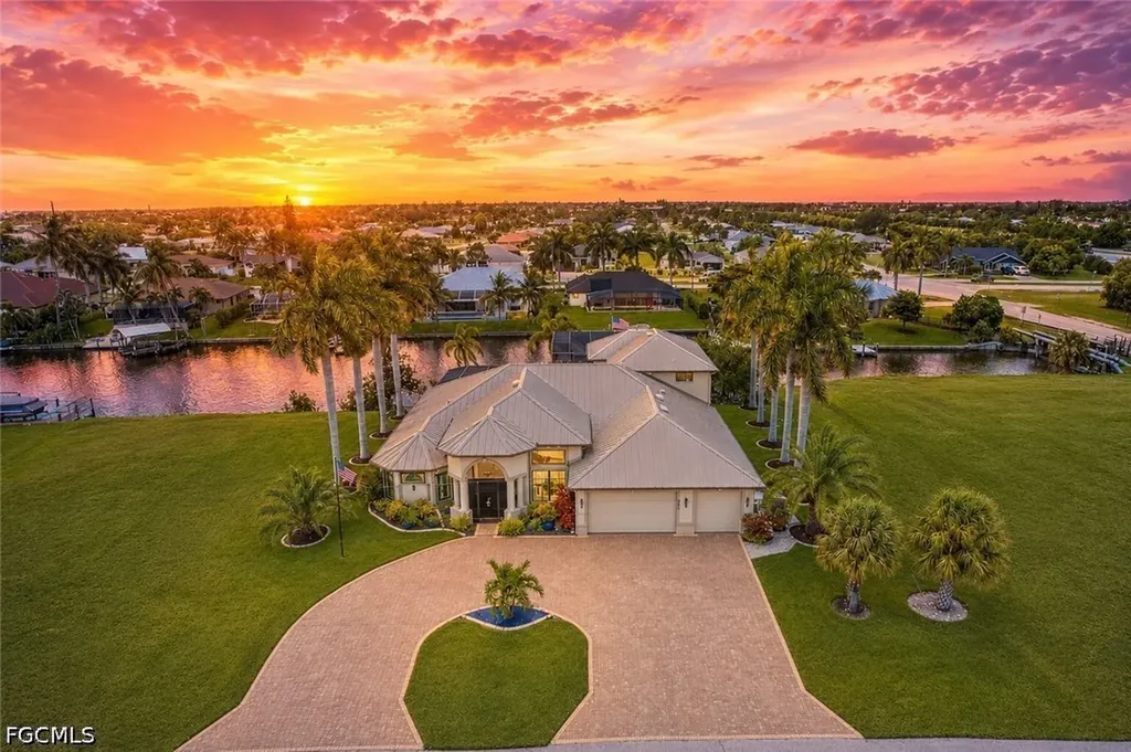 2608 Archer Parkway W Cape Coral FL 33904