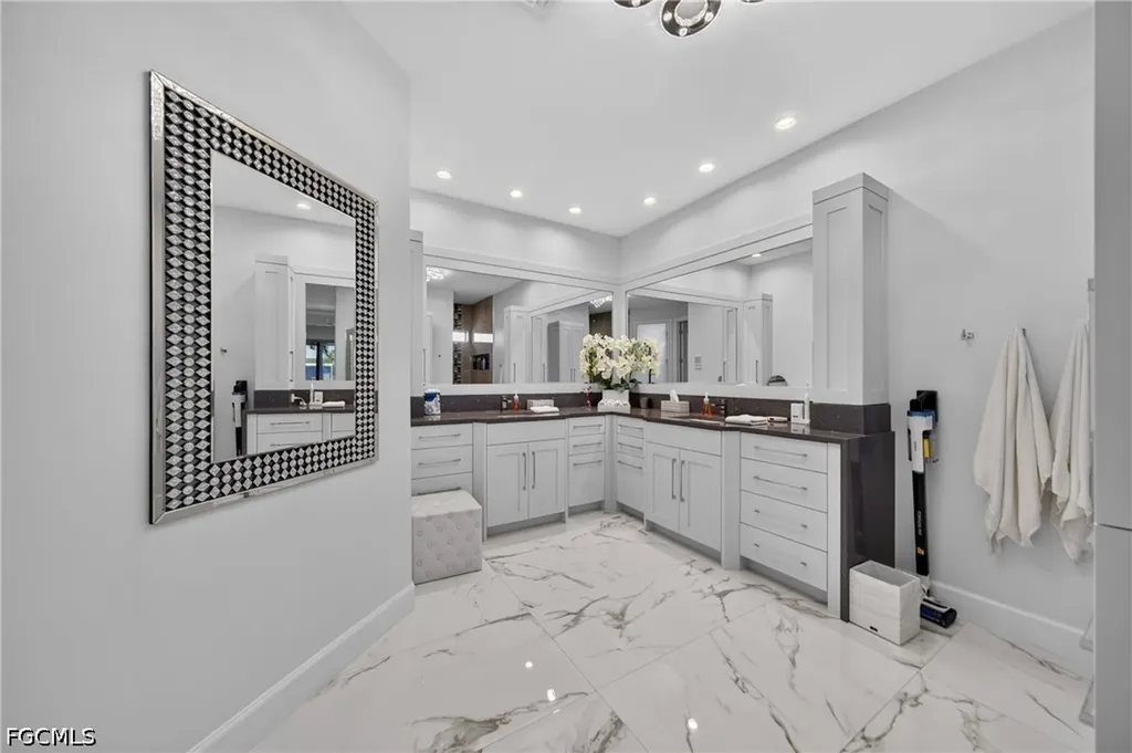 2608 Archer Parkway W Cape Coral FL 33904
