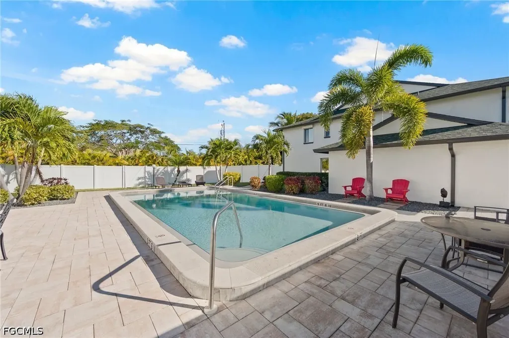 1519 Cape Coral Parkway W Cape Coral FL 33914