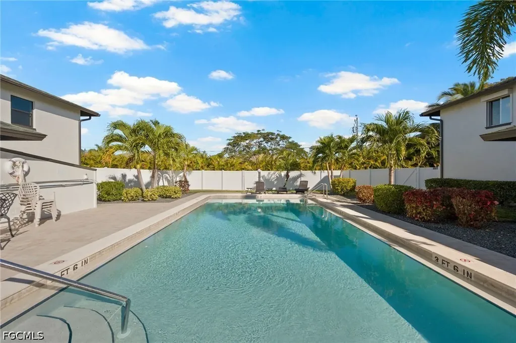 1519 Cape Coral Parkway W Cape Coral FL 33914