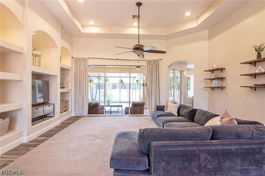 1824 NW 21st Place Cape Coral FL 33993