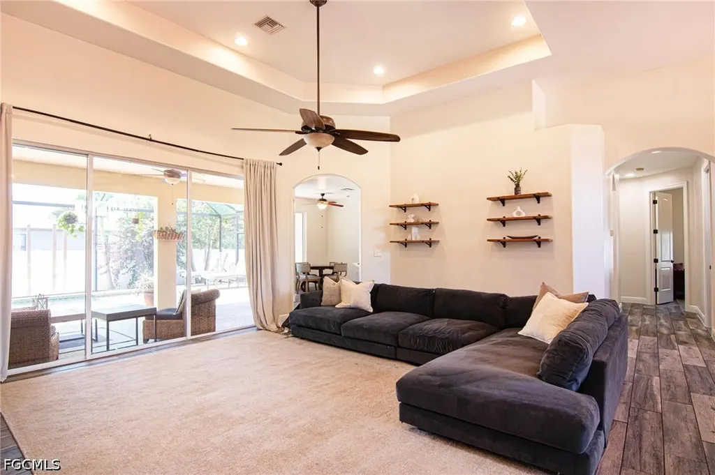 1824 NW 21st Place Cape Coral FL 33993