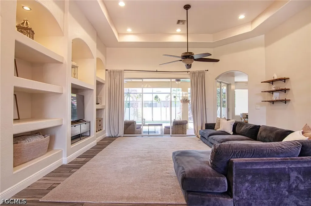 1824 NW 21st Place Cape Coral FL 33993