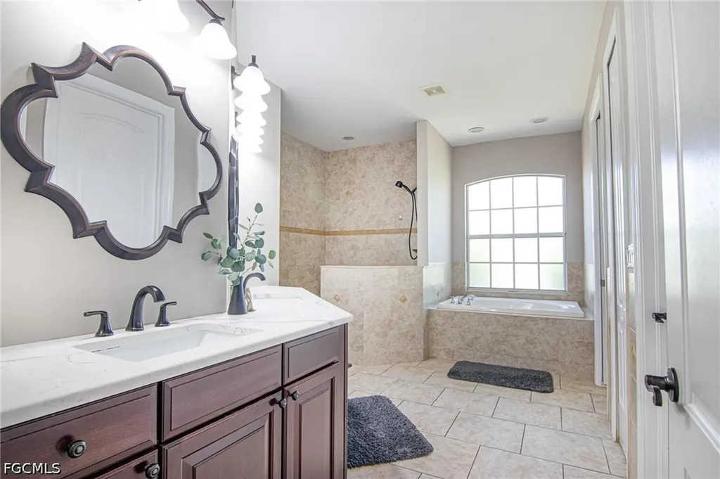 1824 NW 21st Place Cape Coral FL 33993