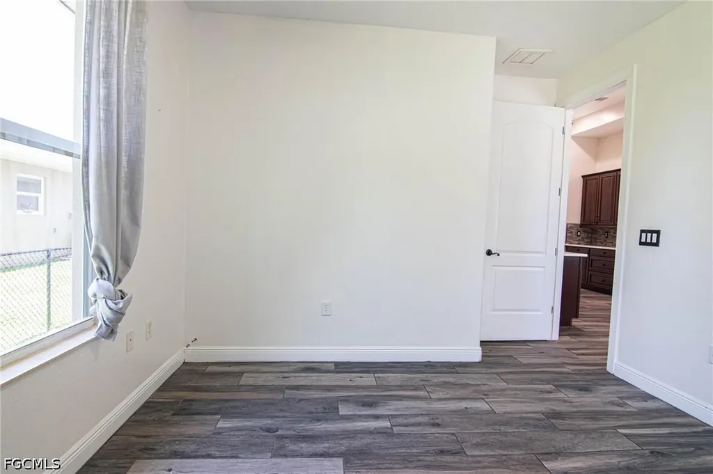 1824 NW 21st Place Cape Coral FL 33993