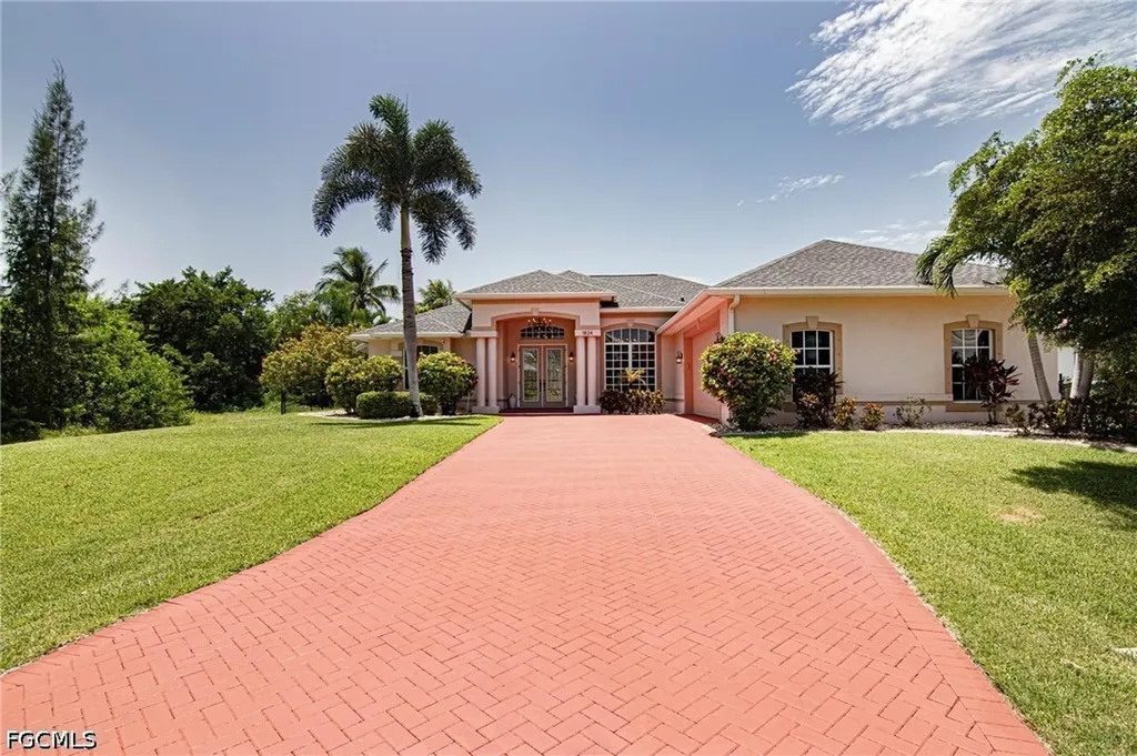 1824 NW 21st Place Cape Coral FL 33993